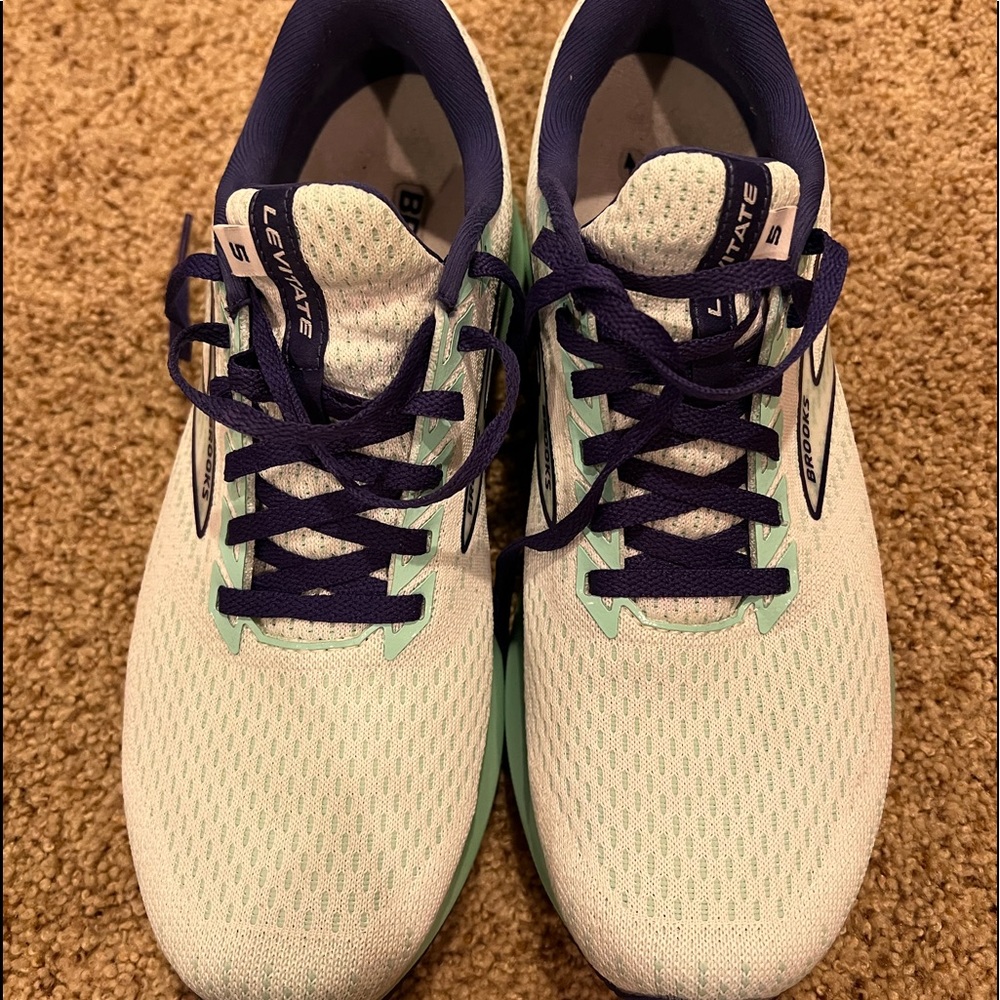 Women’s Brooks Levitate 5